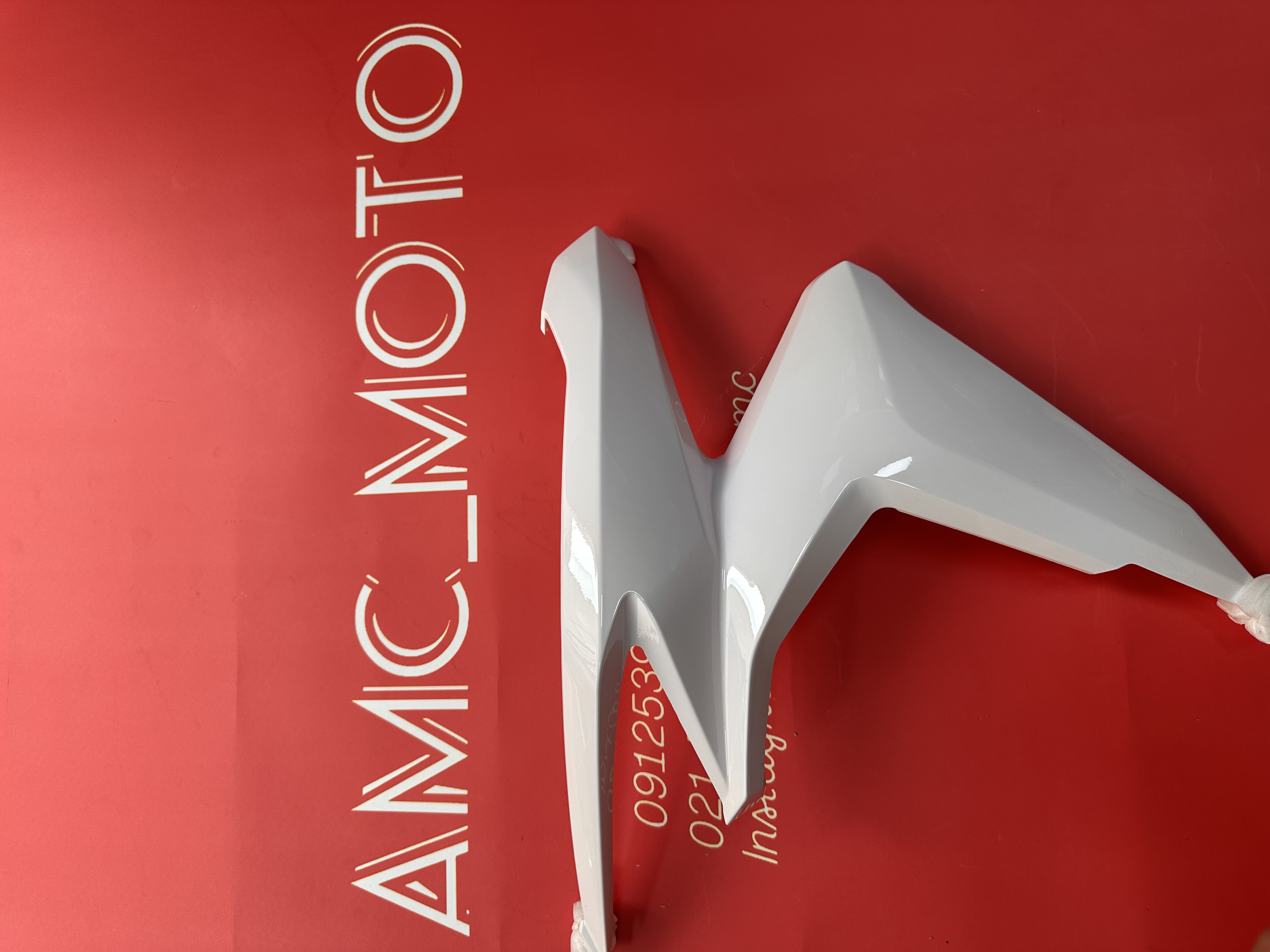 فلاپ بغل چراغ چپ طرح کلیک سفید براق